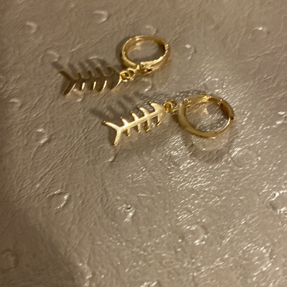 Cutesy Bone Hoop Golden Dangling Earrings - Picture 3 of 3